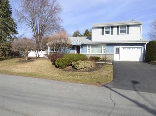 3 Nina Dr, Albany, NY 12205