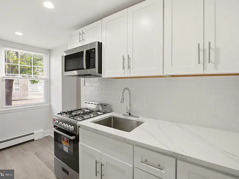 3309 Conrad St #2 — Photo 4
