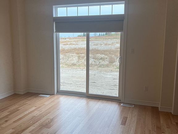 3rd image of 925 Rexton Dr