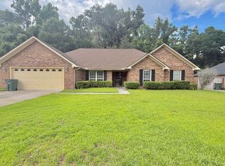 1130 Montclair Dr, Hinesville, GA 31313