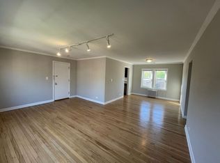 371 Central Ave, Highland Park, IL 60035