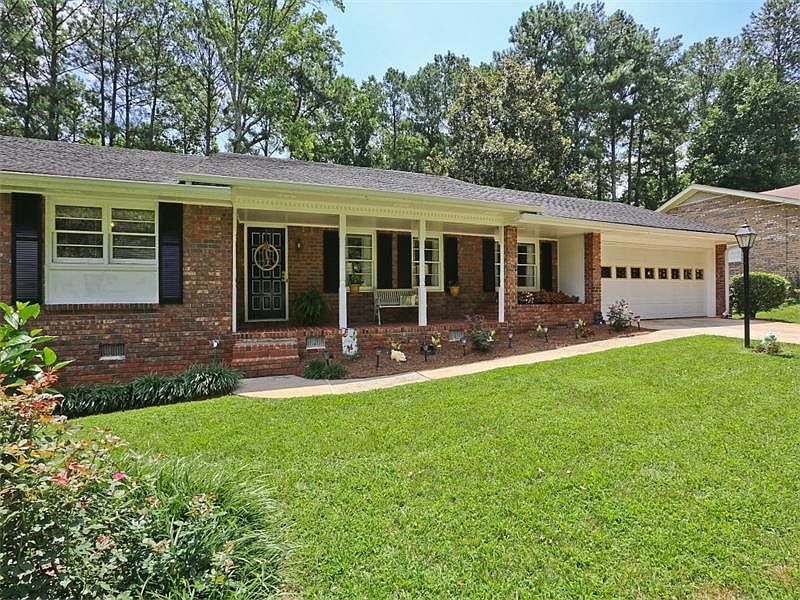 1st image of 2575 Gleneagles Dr