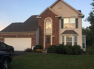 6885 Kimberly Ln, Derby, NY 14047