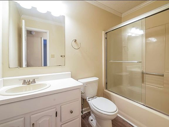 3rd image of 7853 Dogwood Way