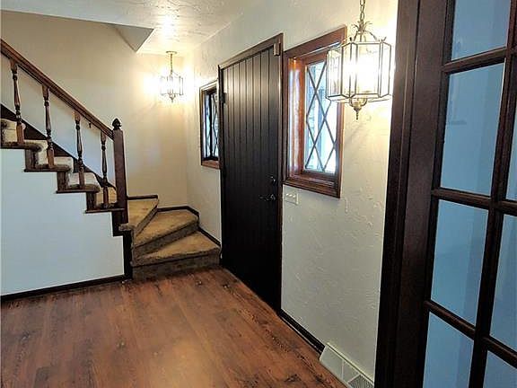4th image of 4309 Hickory Hill Ave