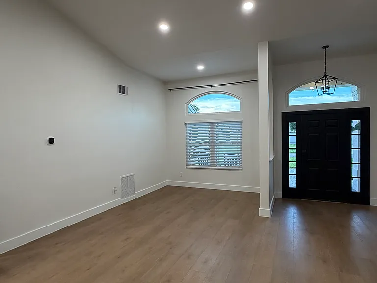 10769 Oak Glen Cir — Photo 20
