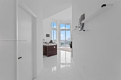 1900 N Bayshore Dr #1016 Photo 1