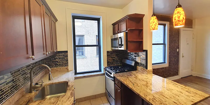 Rented by Axxess Realty Group | media 1