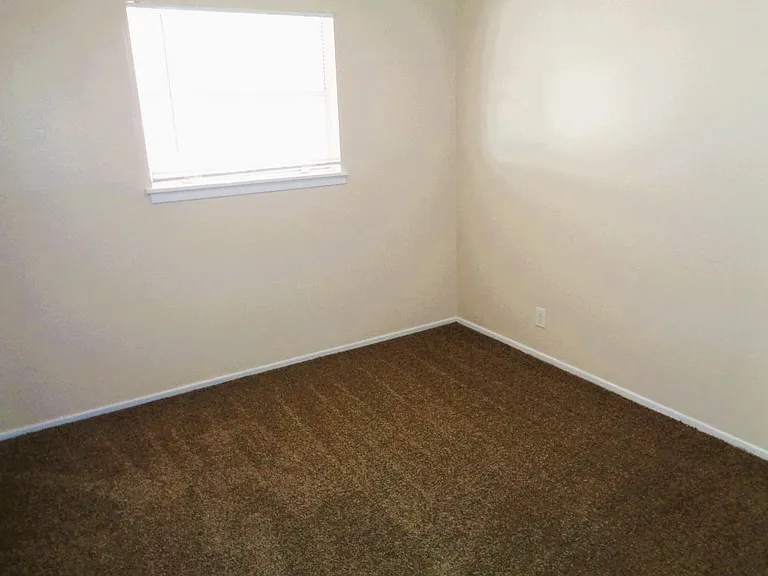 10532 Brisbane Way — Photo 21