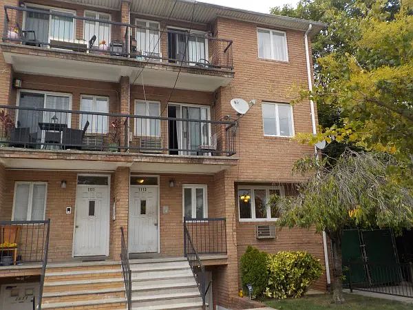 1st image of 1113 E 93rd St #500