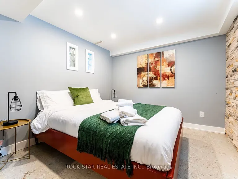 102 Kribs St #LOWER — Photo 13