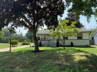 20 N Eagle St, New Buffalo, MI 49117