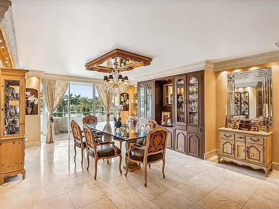 5th image of 5151 Collins Avenue #520