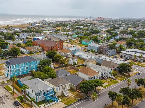 1001 Broadway Street, Galveston, TX 77550