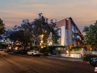 1250 N Harper Ave #Penthouse 421, Los Angeles, CA, 90046