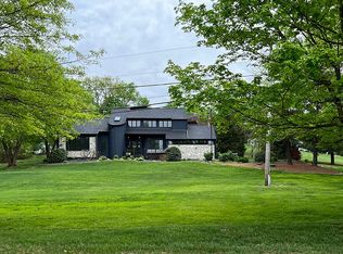 1001 Kelleys Rdg, New Albany, IN 47150