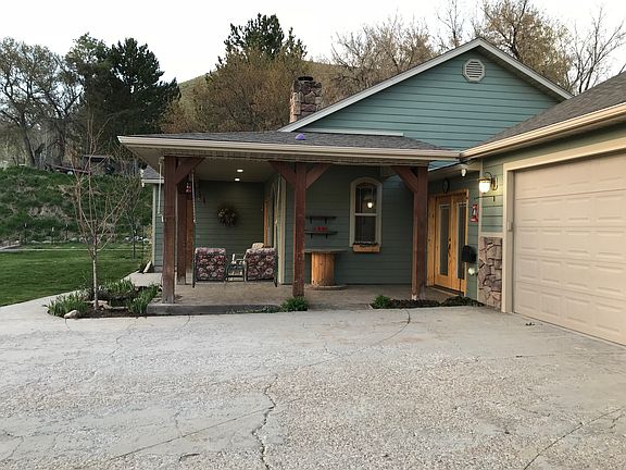 Front Porch/Driveway