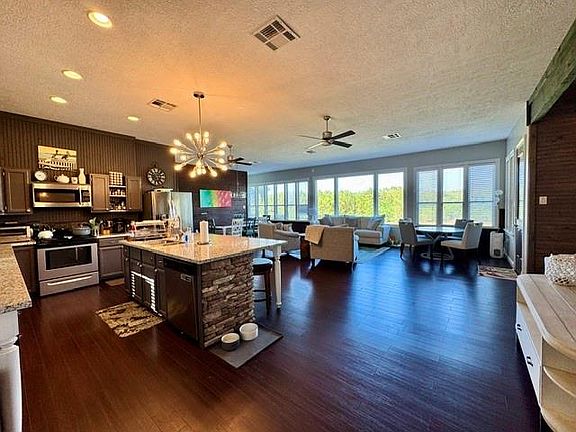 5th image of 284 Coral Gables