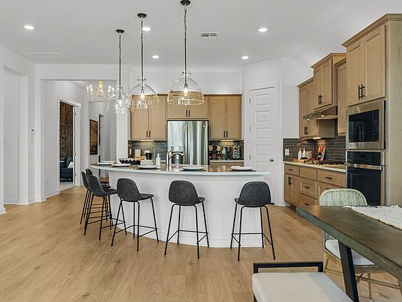 4th image of 13607 Thomas Wheeler Way