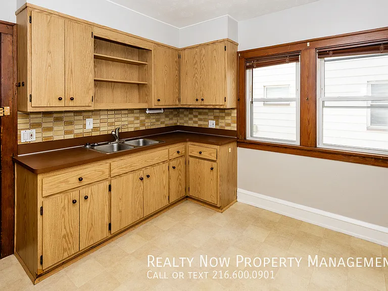 3765 W 134th St #1 — Photo 10