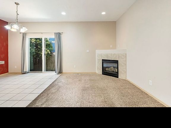 4th image of 2833 NE Stapleton Rd #0