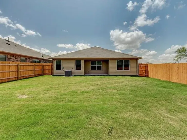 2216 Dickinson Ter — Photo 19