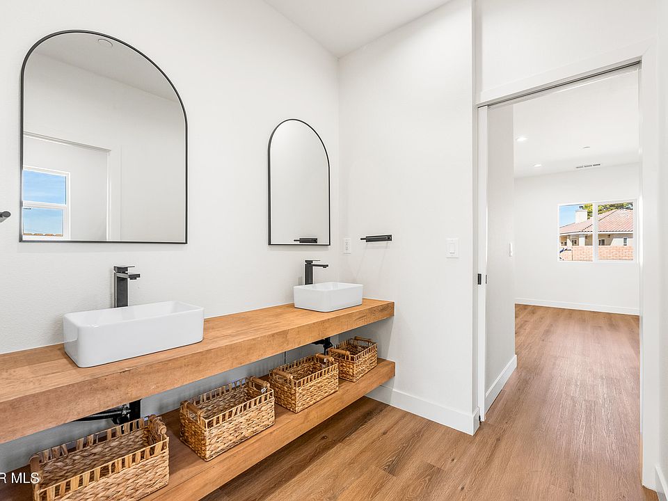 31st image of 21860 Bancroft Dr