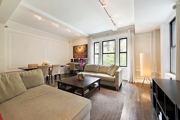 Sold by Nest Seekers International | media 8