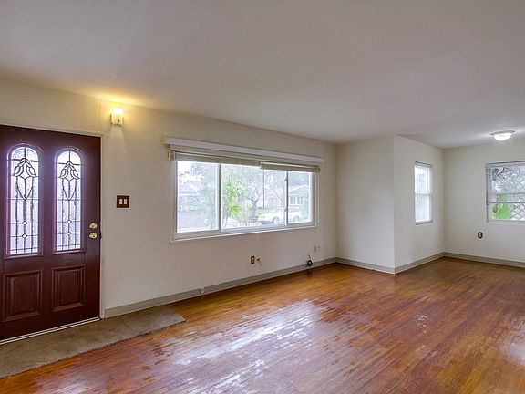 4th image of 5538 Carmen St
