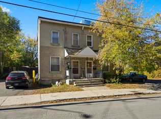 58 Carruthers Ave #56, Ottawa, ON K1Y 1N2