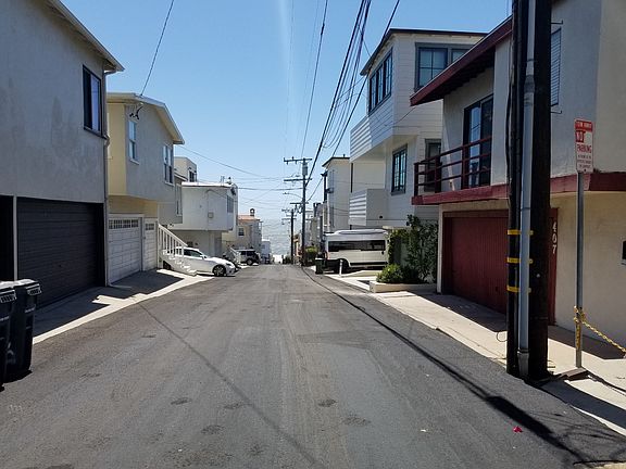 3rd image of 412 19th Pl #A