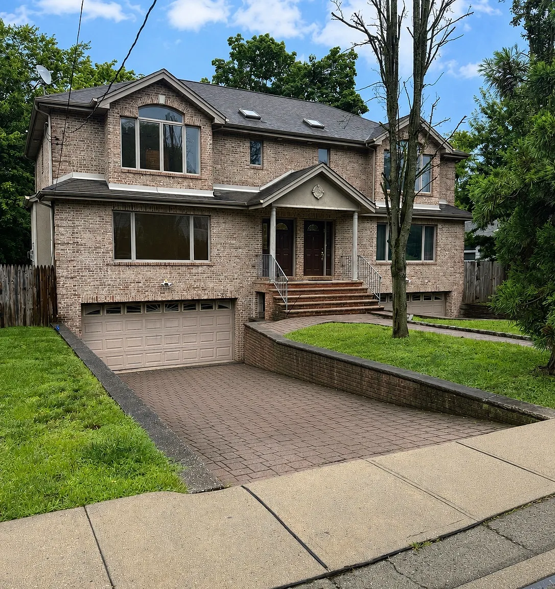 3 bed, 2.5 bath, 1560 sqft, $6,500 — Photo 1