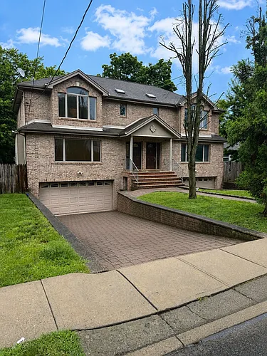 12 Cortland Pl #A Photo 1 12 Cortland Pl #A Photo 1