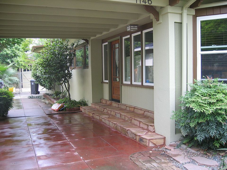2nd image of 1146 W Vine St