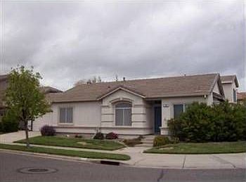 1st image of 600 Camelot Dr