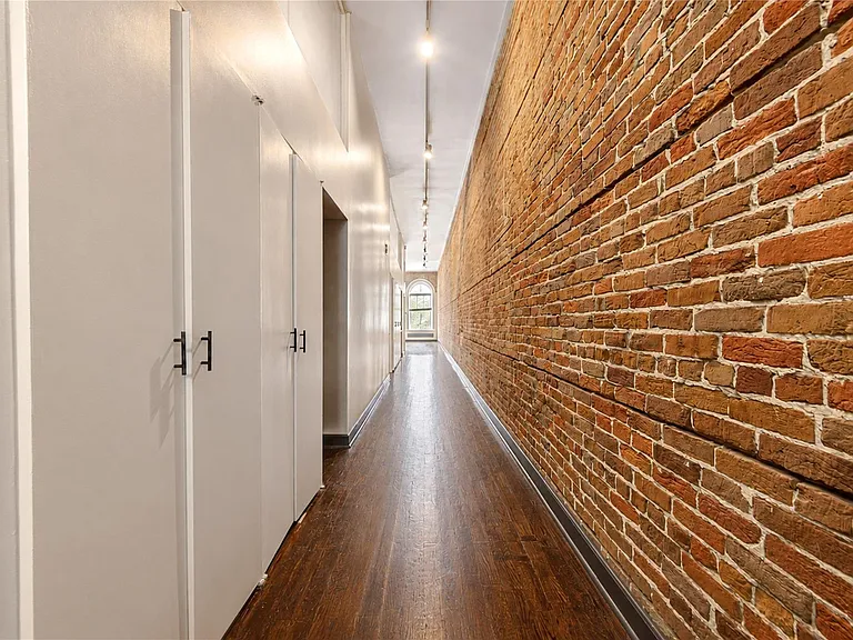 213 Tremont St #2 — Photo 9
