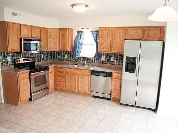 3rd image of 17328 Tilbury Way