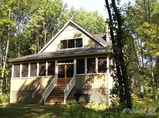 6 Orchard Ln, Buchanan, MI 49107