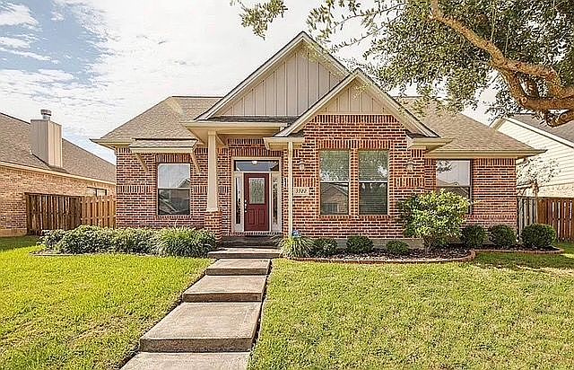 1st image of 3922 Devrne Dr