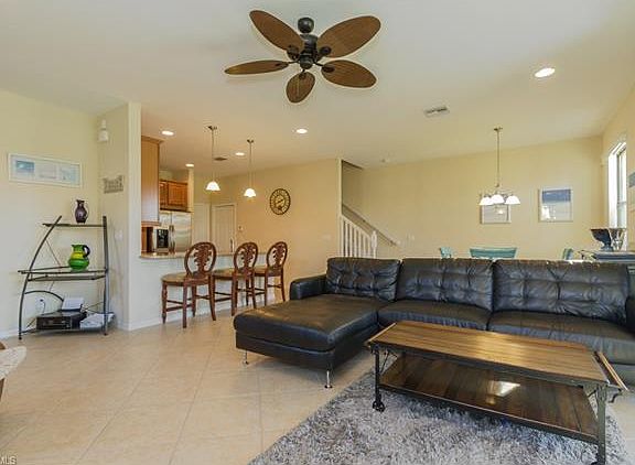 4th image of 15353 Summit Place Cir #259