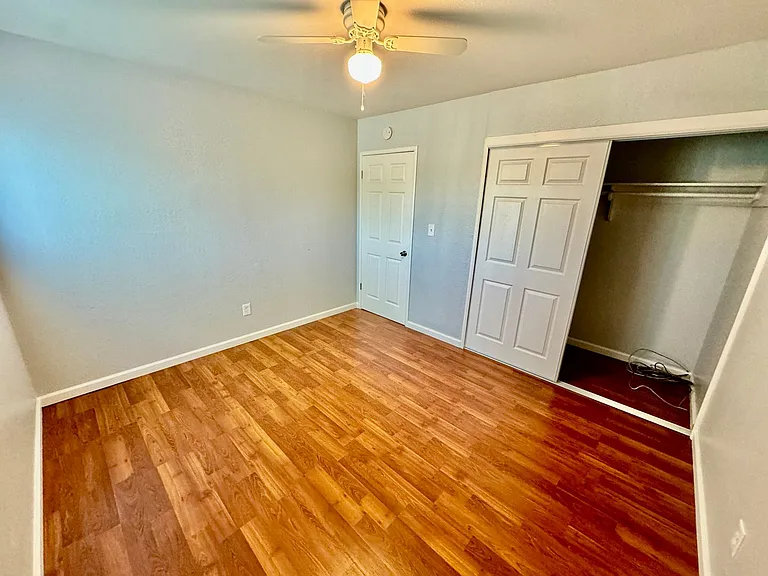 7734 Brentwood Dr — Photo 6