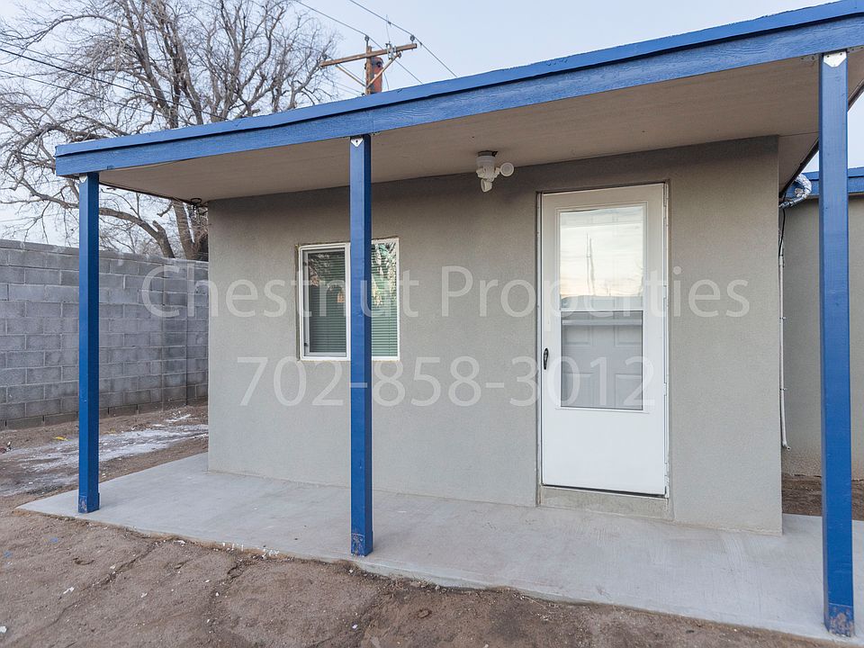 1st image of 2105 College St #6