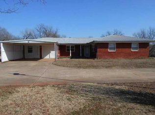 216 McKinley Ave, Chandler, OK 74834