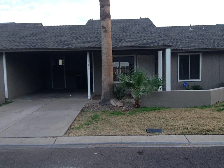 4047 E Carson Rd — Photo 1