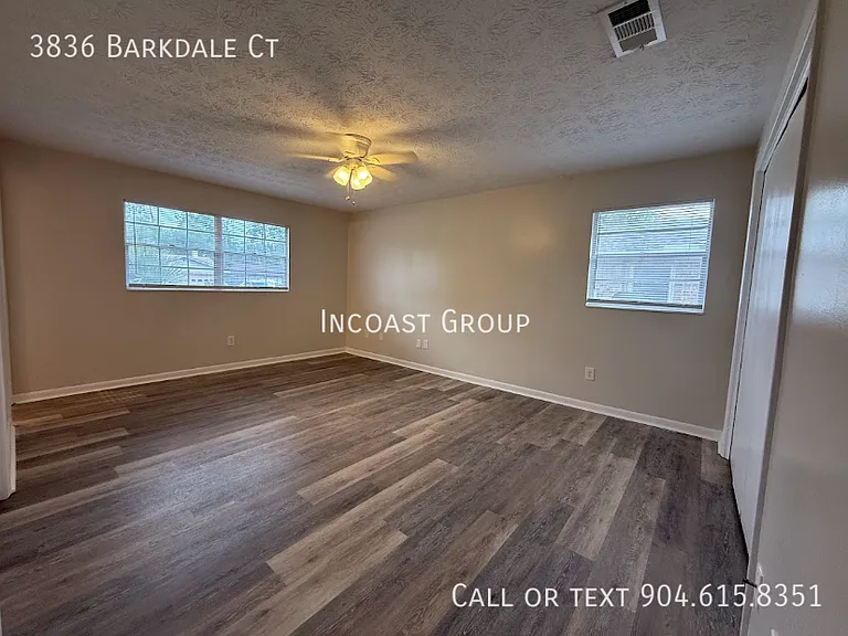 3836 Barkdale Ct — Photo 10