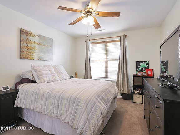 5th image of 3516 N Sheffield Ave APT 2RS