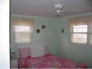 5th image of 114 W Jeanette Ave #W