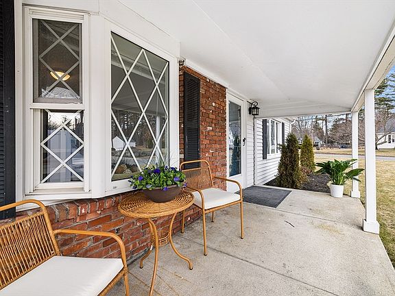 2nd image of 11 Hathaway Rd