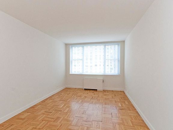 5th image of 300 E 56th St APT 5L