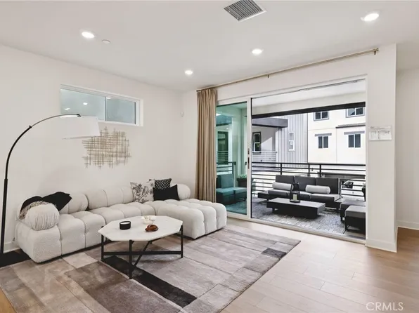 1692 Constellation Dr, San Pedro, CA 90732